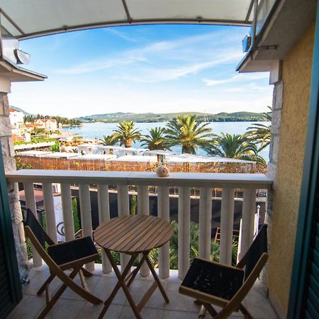 City Center Apartments Tivat Bagian luar foto