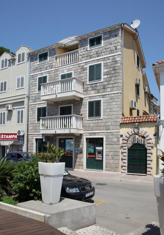 City Center Apartments Tivat Ruang foto