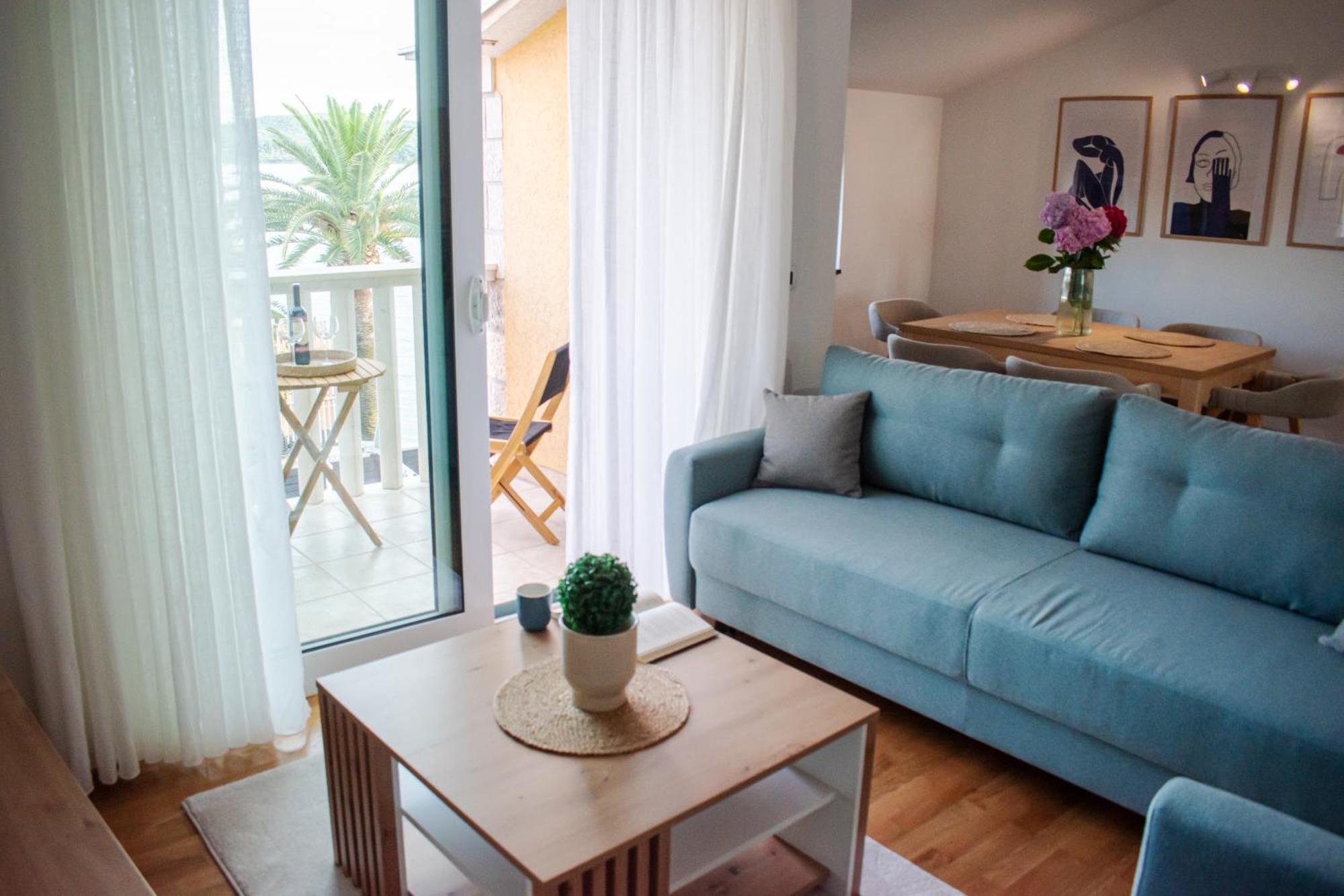 City Center Apartments Tivat Bagian luar foto