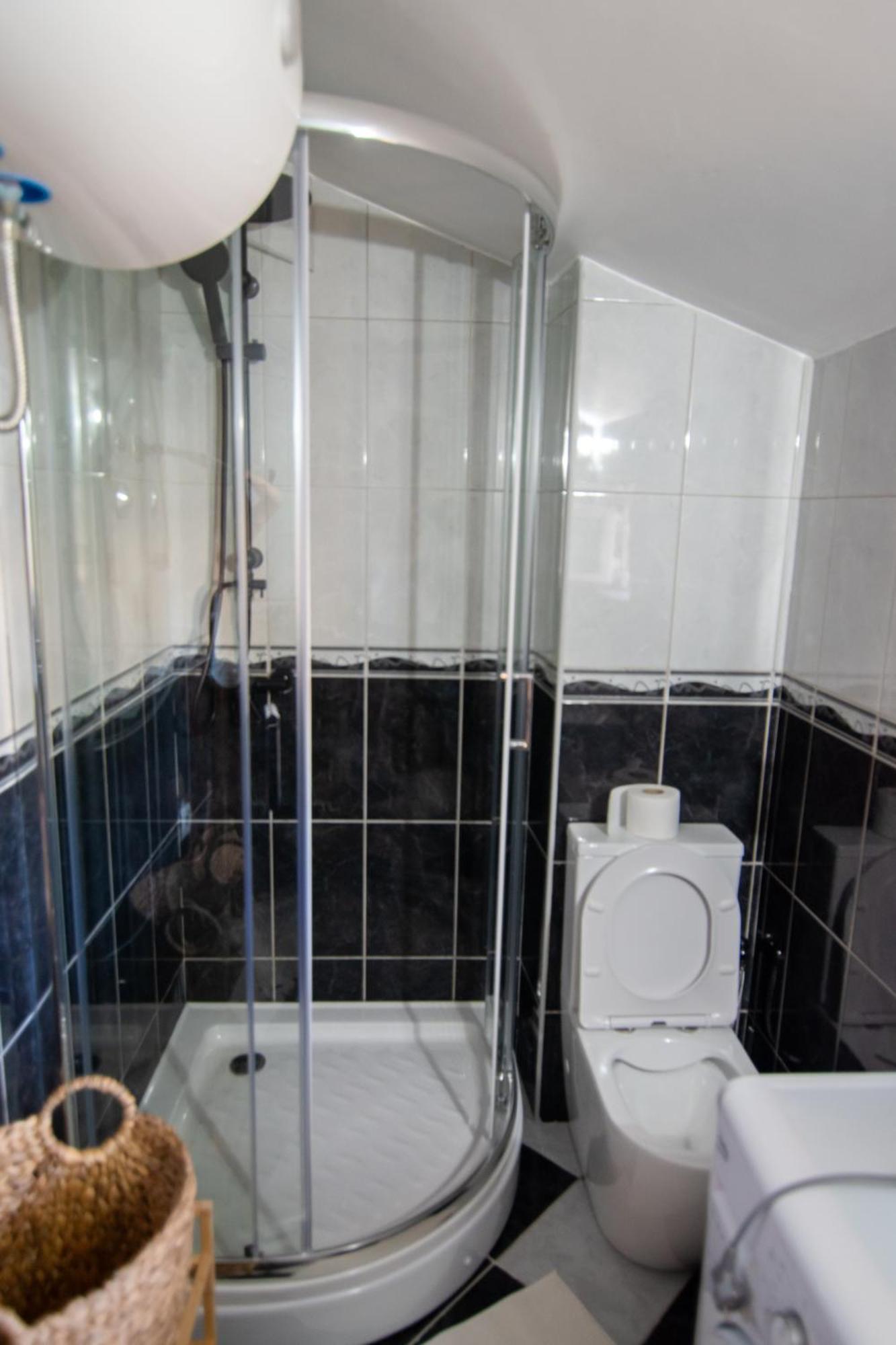 City Center Apartments Tivat Bagian luar foto